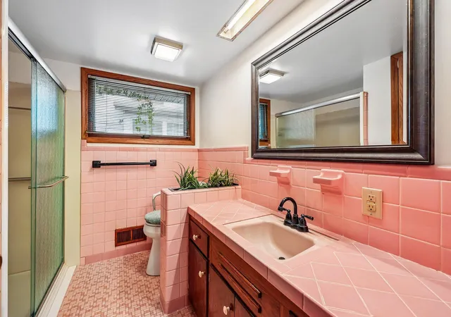 Photo 3 of Single family home for sale at 612 Russell Ave S, Minneapolis, MN 55405 | MLS# 7133873 | Listing updated on 2026-09-17