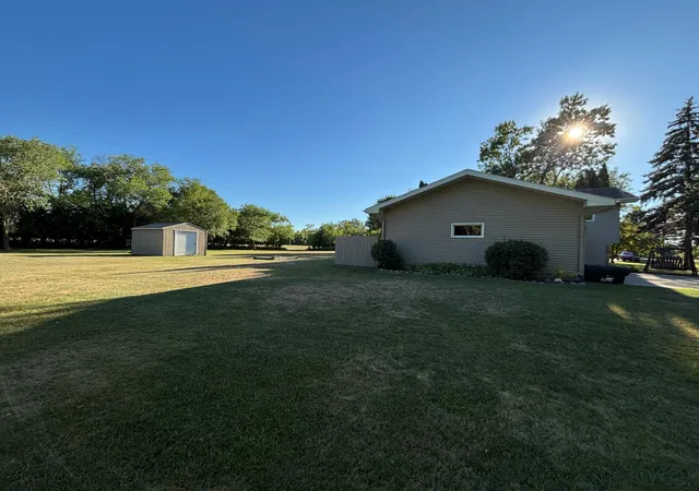 Photo 4 of Sale Pending at 14372 Riverbend Trl, Thief River Falls, MN 56701 | MLS# 7134678 | Listing updated on 2026-10-07