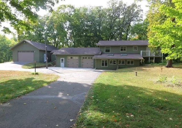 Photo 1 of Single family home for sale at 44011 W Paul Lake Dr, Perham, MN 56573 | MLS# 7134684 | Listing updated on 2026-09-16
