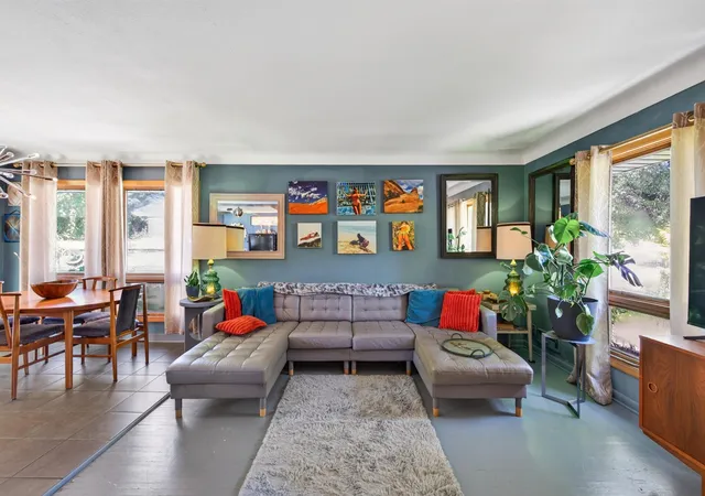 Photo 3 of Single family home for sale at 1317 Charlton St, Saint Paul, MN 55118 | MLS# 7135251 | Listing updated on 2026-09-17