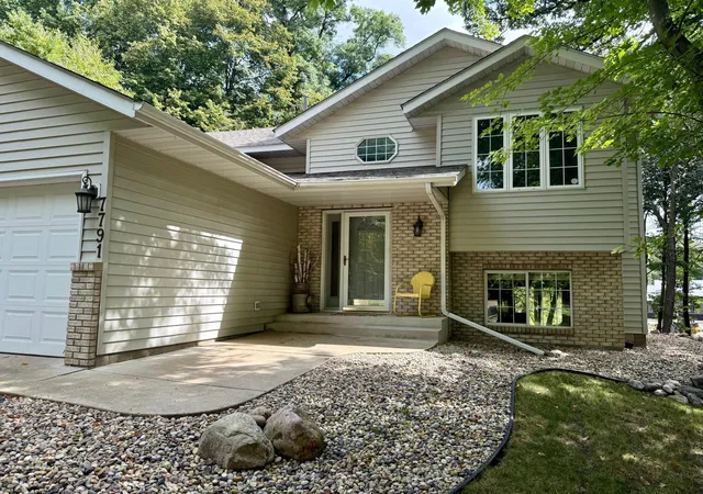 Photo 3 of Single family home for sale at 7791 158th Avenue Ne, Spicer, MN 56288 | MLS# 7135330 | Listing updated on 2026-09-16