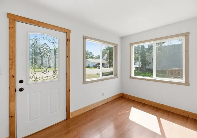 Photo 3 of Sale Pending at 234 1st Ave Nw, Elbow Lake, MN 56531 | MLS# 7135369 | Listing updated on 2026-09-09