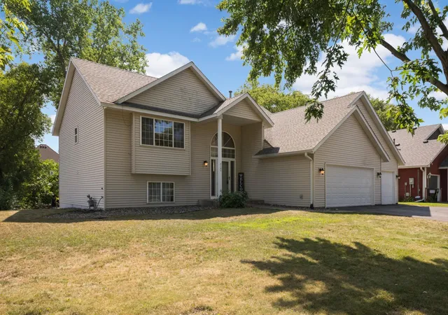 Photo 1 of Single family home for sale at 2180 63rd Street E, Inver Grove Heights, MN 55077 | MLS# 7135393 | Listing updated on 2026-09-16