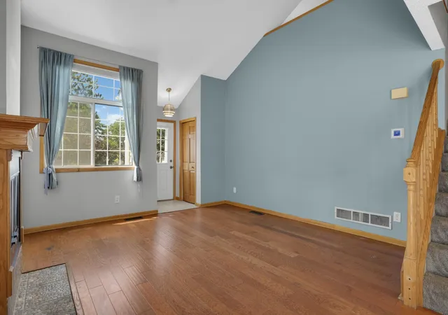 Photo 3 of Sale Pending at 12830 Echo Ln, Apple Valley, MN 55124 | MLS# 7135407 | Listing updated on 2026-10-05