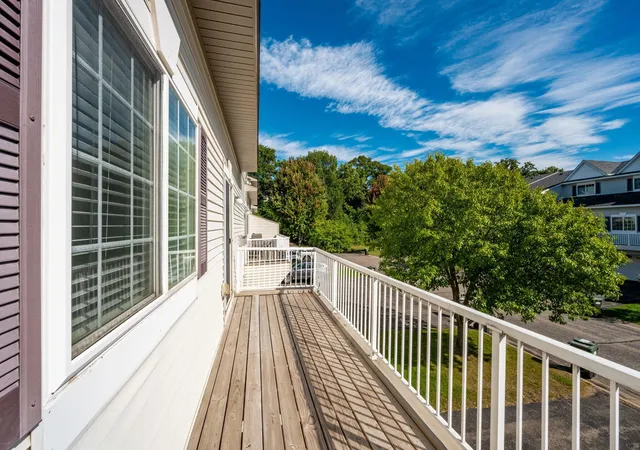 Photo 2 of Single family home for sale at 18275 Kerrville Trl #402, Lakeville, MN 55044 | MLS# 7135520 | Listing updated on 2026-09-17