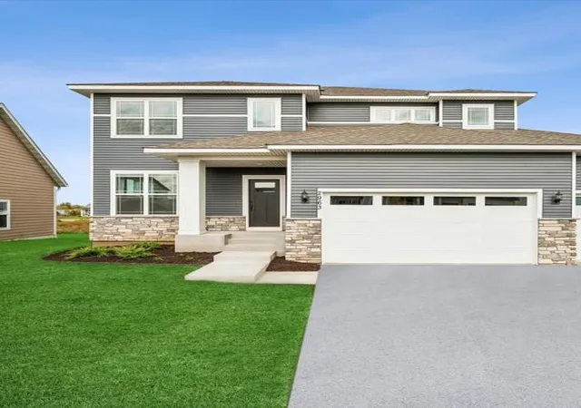 Photo 1 of Sale Pending at 1504 Summerland Wy, Shakopee, MN 55379 | MLS# 7135780 | Listing updated on 2026-09-17