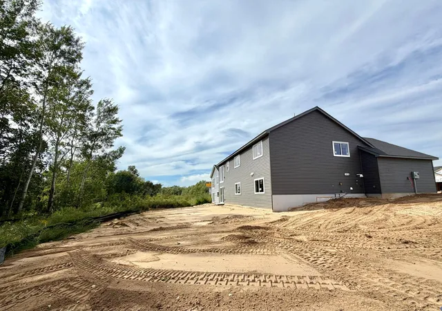 Photo 2 of Single family home for sale at 37550 Greenway Ave, North Branch, MN 55056 | MLS# 7136001 | Listing updated on 2026-09-17
