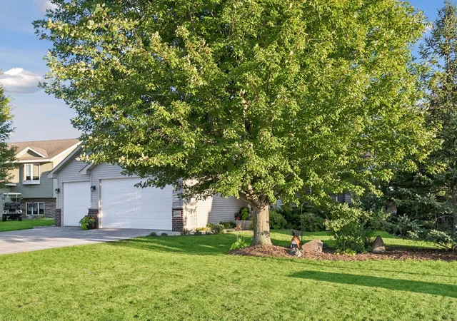 Photo 3 of Single family home for sale at 1305 Mulberry Ave Ne, Montgomery, MN 56069 | MLS# 7136271 | Listing updated on 2026-09-17