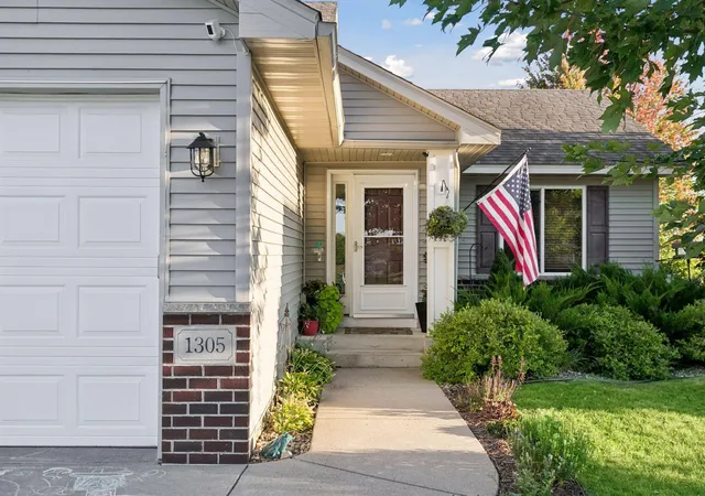 Photo 3 of Single family home for sale at 1305 Mulberry Ave NE, Montgomery, MN 56069 | MLS# 7136271 | Listing updated on 2026-09-17