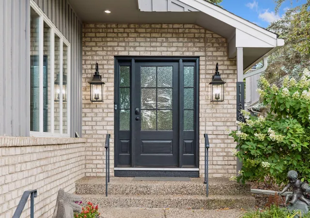 Photo 1 of Single family home for sale at 1138 Kingsley Cir N, Saint Paul, MN 55118 | MLS# 7136312 | Listing updated on 2026-09-18