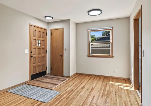 Photo 4 of Single family home for sale at 2938 Washburn Cir, Minneapolis, MN 55423 | MLS# 7136332 | Listing updated on 2026-09-17