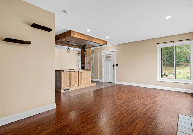 Photo 2 of Single family home for sale at 112704 Hundertmark Rd, Chaska, MN 55318 | MLS# 7136437 | Listing updated on 2026-09-17