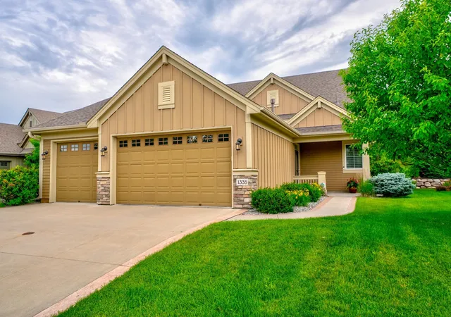 Photo 1 of Single family home for sale at 1335 Palisade Path, Saint Paul, MN 55129 | MLS# 7136547 | Listing updated on 2026-09-16