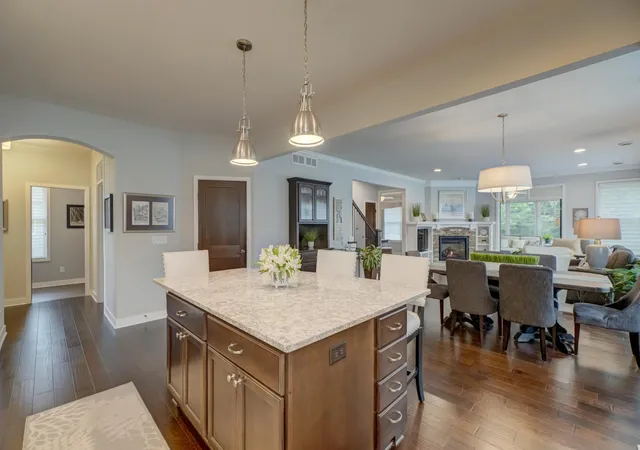 Photo 4 of Single family home for sale at 1335 Palisade Path, Saint Paul, MN 55129 | MLS# 7136547 | Listing updated on 2026-09-16