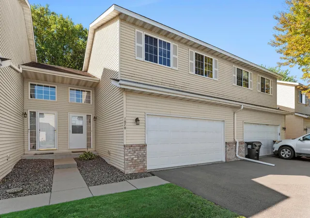 Photo 2 of Single family home for sale at 1070 Pine St, Farmington, MN 55024 | MLS# 7136810 | Listing updated on 2026-09-17