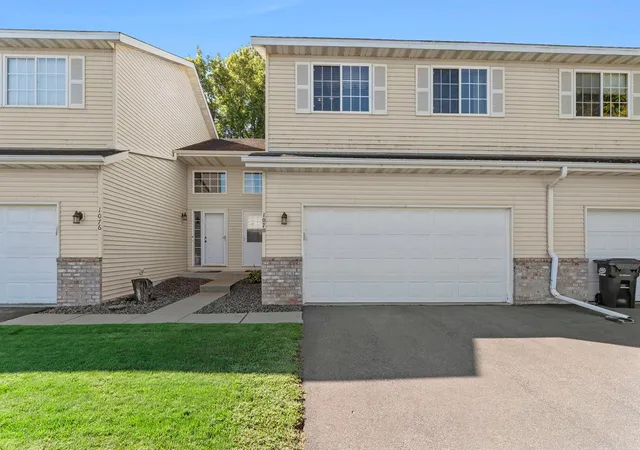 Photo 3 of Single family home for sale at 1070 Pine St, Farmington, MN 55024 | MLS# 7136810 | Listing updated on 2026-09-17