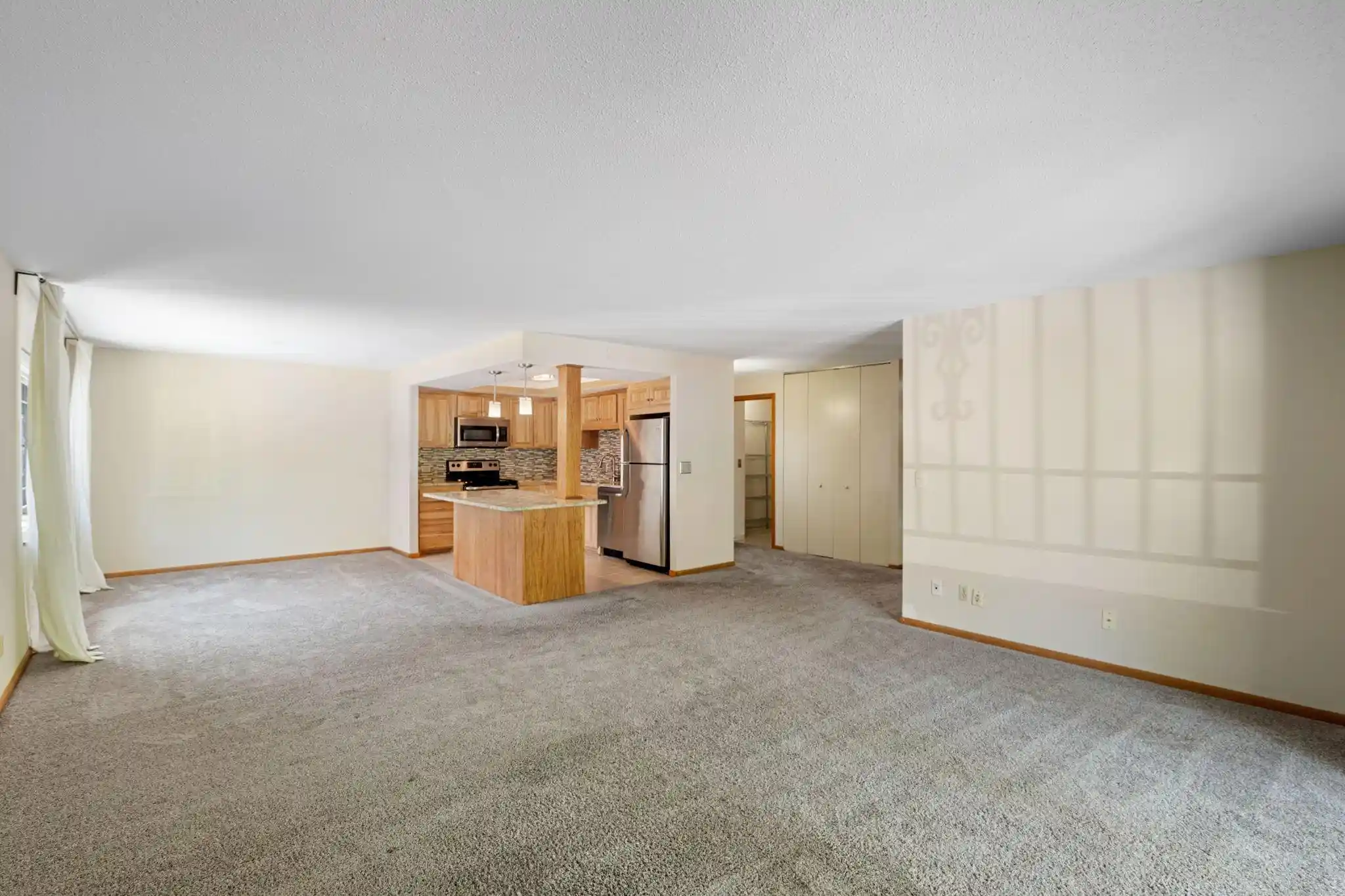 Listing Photo 2 - Condo for sale in 2885 Knox Ave S located at 2885 Knox Ave S, Minneapolis, MN 55408 - Unit #208