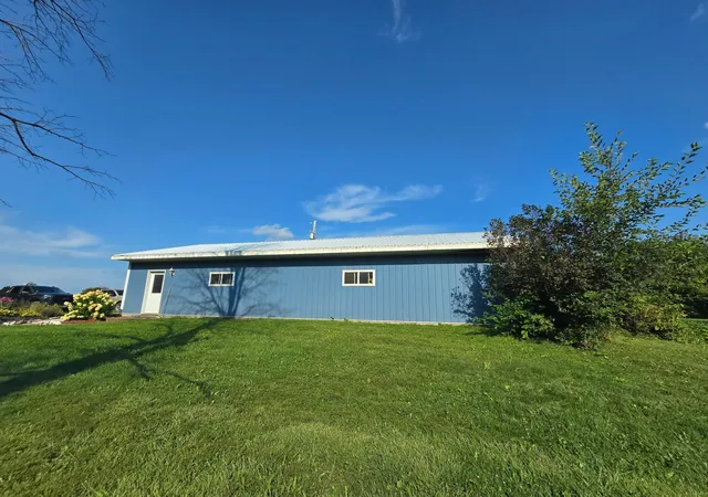 Photo 4 of Single family home for sale at 25050 400th Street, Belview, MN 56214 | MLS# 7136995 | Listing updated on 2026-10-13