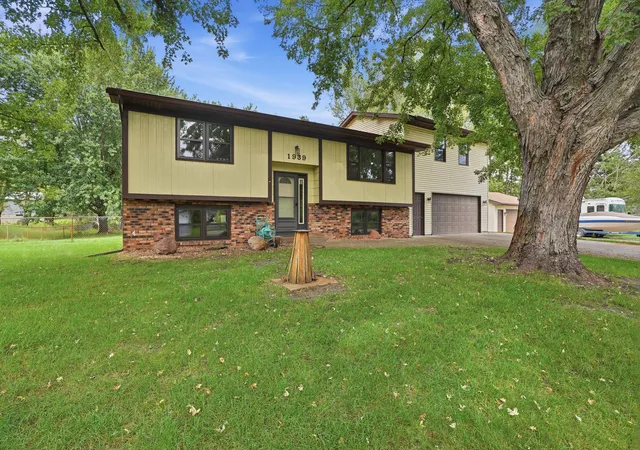 Photo 1 of Single family home for sale at 1939 168th Avenue Ne, Andover, MN 55304 | MLS# 7137602 | Listing updated on 2026-09-18