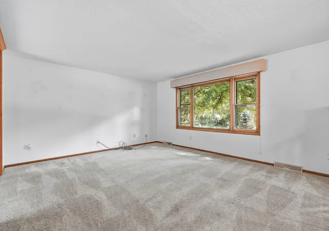 Photo 4 of Single family home for sale at 1939 168th Avenue NE, Andover, MN 55304 | MLS# 7137602 | Listing updated on 2026-09-18