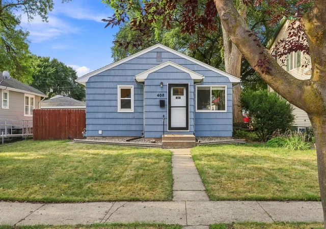 Photo 2 of Single family home for sale at 408 15th Avenue S, Fargo, ND 58103 | MLS# 7137938 | Listing updated on 2026-10-04