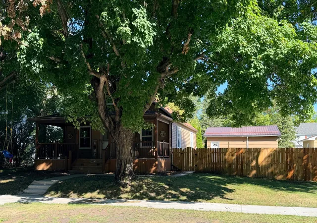 Photo 3 of Single family home for sale at 509 5th Street NE, Fosston, MN 56542 | MLS# 7138059 | Listing updated on 2026-09-16