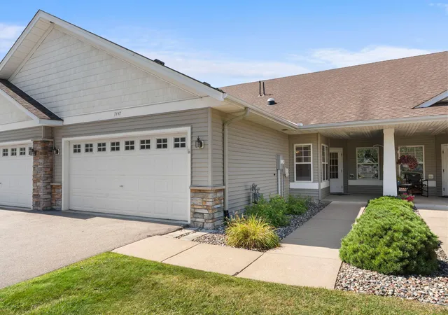 Photo 2 of Single family home for sale at 7447 Timber Crst Dr S, Cottage Grove, MN 55016 | MLS# 7138444 | Listing updated on 2026-09-17