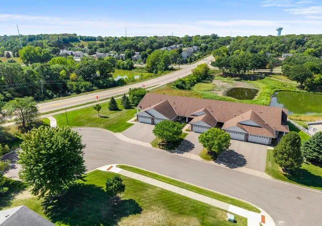 Photo 3 of Single family home for sale at 7447 Timber Crst Dr S, Cottage Grove, MN 55016 | MLS# 7138444 | Listing updated on 2026-09-17