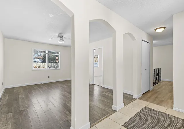 Photo 3 of Single family home for sale at 5885 Hidden Oaks Cir Se, Prior Lake, MN 55372 | MLS# 7138445 | Listing updated on 2026-09-09