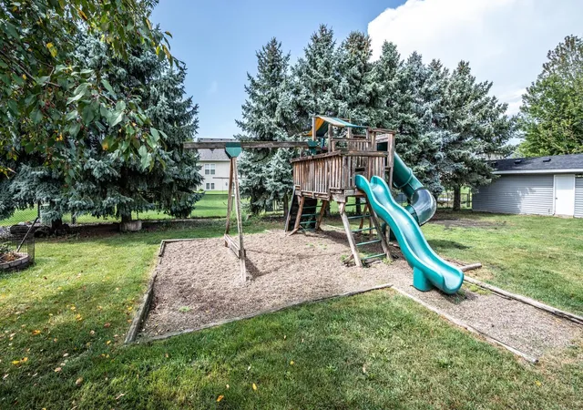 Photo 3 of Single family home for sale at 17091 Fairhill Ave, Farmington, MN 55024 | MLS# 7138558 | Listing updated on 2026-09-21