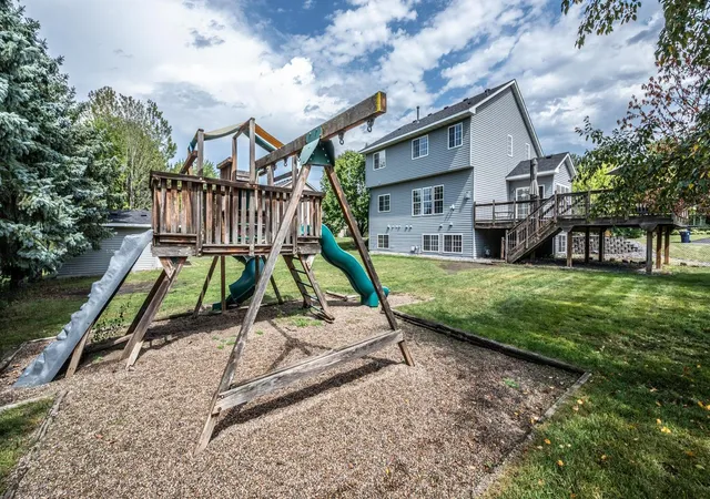 Photo 4 of Single family home for sale at 17091 Fairhill Ave, Farmington, MN 55024 | MLS# 7138558 | Listing updated on 2026-09-21