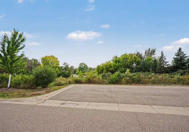Photo 3 of Single family home for sale at 7860 W 145th Street, Savage, MN 55378 | MLS# 7138836 | Listing updated on 2026-09-16
