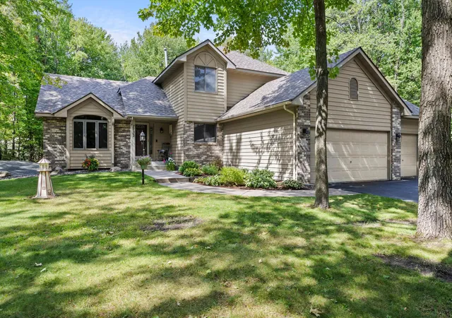 Photo 2 of Single family home for sale at 2733 158th Avenue Ne, Andover, MN 55304 | MLS# 7138948 | Listing updated on 2026-09-17