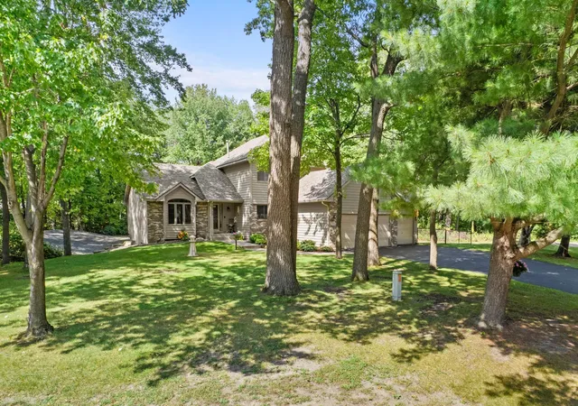 Photo 3 of Single family home for sale at 2733 158th Avenue Ne, Andover, MN 55304 | MLS# 7138948 | Listing updated on 2026-09-17