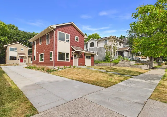 Photo 3 of Single family home for sale at 2911 N 4th Street, Minneapolis, MN 55411 | MLS# 7139499 | Listing updated on 2026-09-09