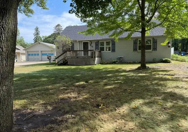 Photo 2 of Single family home for sale at 413 S Donnelly Ave, Litchfield, MN 55355 | MLS# 7140380 | Listing updated on 2026-09-09