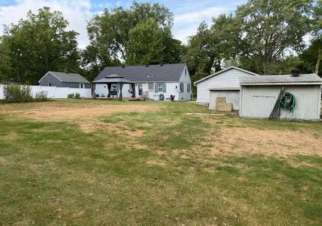 Photo 3 of Single family home for sale at 413 S Donnelly Ave, Litchfield, MN 55355 | MLS# 7140380 | Listing updated on 2026-09-09