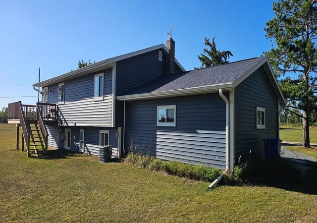 Photo 4 of Single family home for sale at 1138 Pleasant Ct SW, Bemidji, MN 56601 | MLS# 7140484 | Listing updated on 2026-09-09