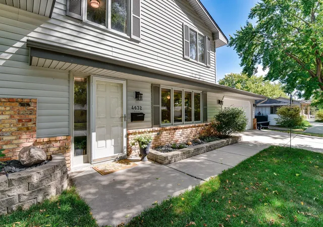 Photo 2 of Single family home for sale at 4632 Oregon Ave N, Minneapolis, MN 55428 | MLS# 7140540 | Listing updated on 2026-09-17