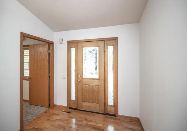 Photo 4 of Single family home for sale at 700 Ridge Rd, Henderson, MN 56044 | MLS# 7140596 | Listing updated on 2026-09-09