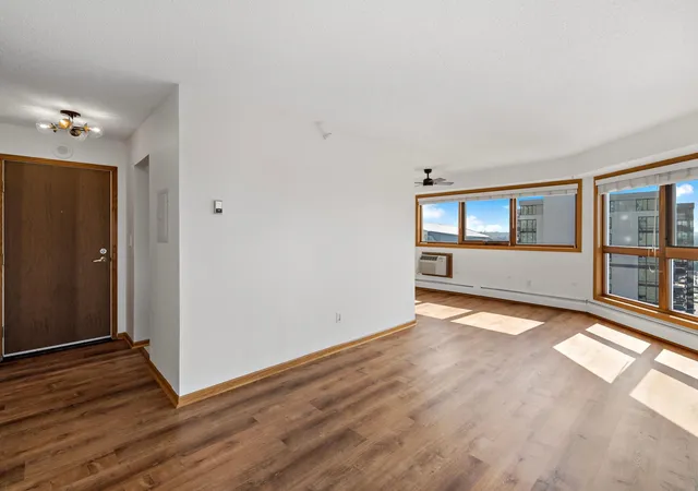 Photo 3 of Condo for sale at 433 S 7th Street #1627, Minneapolis, MN 55415 | MLS# 7140659 | Listing updated on 2026-09-11