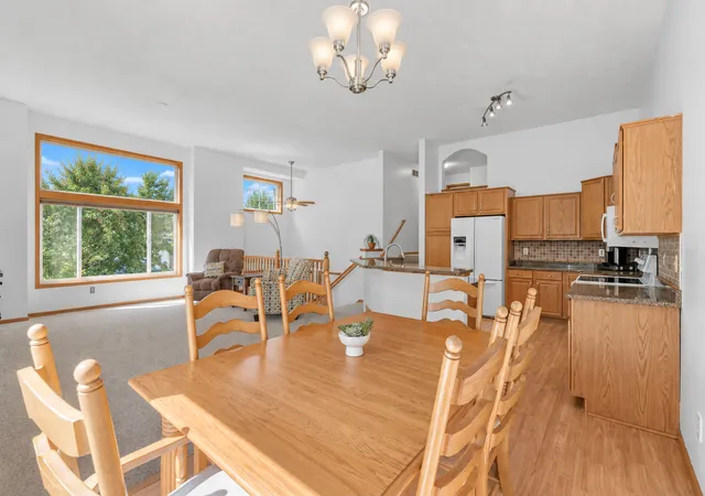 Photo 4 of Single family home for sale at 15642 Chasewood Ct, Rosemount, MN 55068 | MLS# 7140721 | Listing updated on 2026-09-17