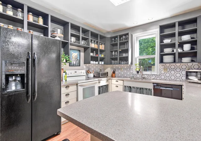 Photo 2 of Single family home for sale at 742 Holly Ave, Saint Paul, MN 55104 | MLS# 7140848 | Listing updated on 2026-09-11