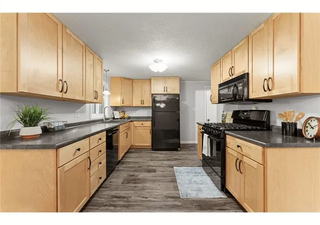 Photo 4 of Single family home for sale at 86 W Golden Lake Rd, Circle Pines, MN 55014 | MLS# 7140892 | Listing updated on 2026-09-18