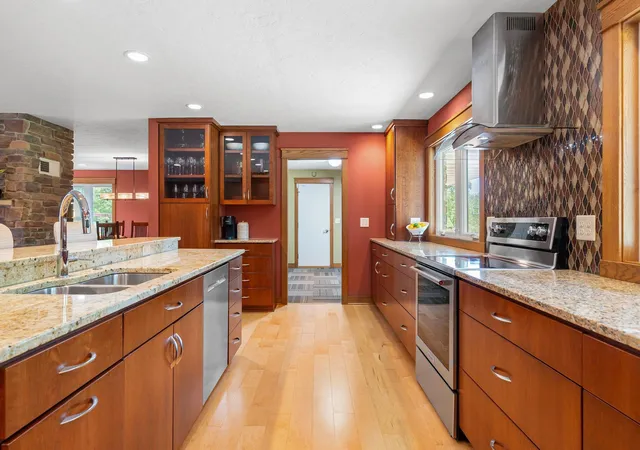 Photo 2 of Single family home for sale at 706 23rd Street Sw, Austin, MN 55912 | MLS# 7140943 | Listing updated on 2026-09-09