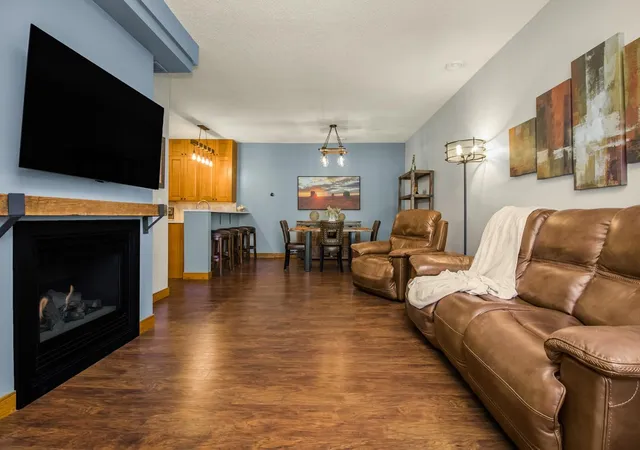 Photo 2 of Single family home for sale at 1944 Mockingbird Ave, Shakopee, MN 55379 | MLS# 7141935 | Listing updated on 2026-09-17
