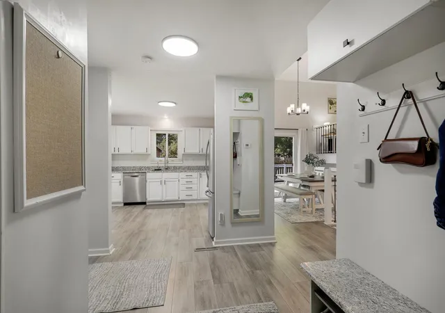 Photo 3 of Single family home for sale at 970 Redwing Ct, Chanhassen, MN 55317 | MLS# 7142143 | Listing updated on 2026-09-18