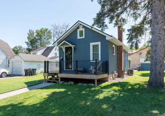 Photo 1 of Sale Pending at 511 W 6th Street, Mankato, MN 56001 | MLS# 7142179 | Listing updated on 2026-09-21