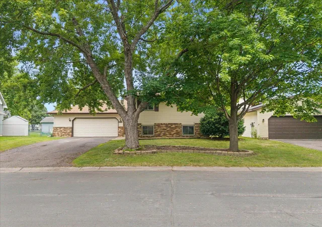 Photo 3 of Single family home for sale at 5316 184th Street W, Farmington, MN 55024 | MLS# 7142352 | Listing updated on 2026-09-18