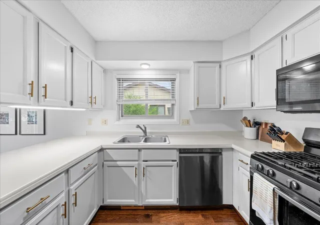 Photo 4 of Single family home for sale at 5316 184th Street W, Farmington, MN 55024 | MLS# 7142352 | Listing updated on 2026-09-18